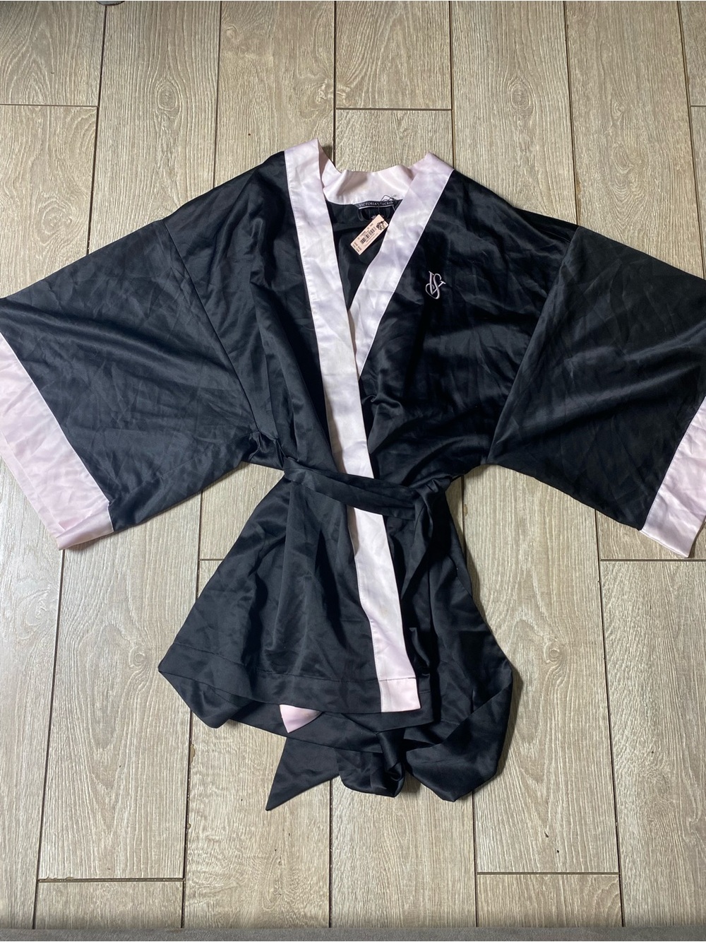 Victoria's Secret Black & Light Pink Satin Kimono Robe OS New